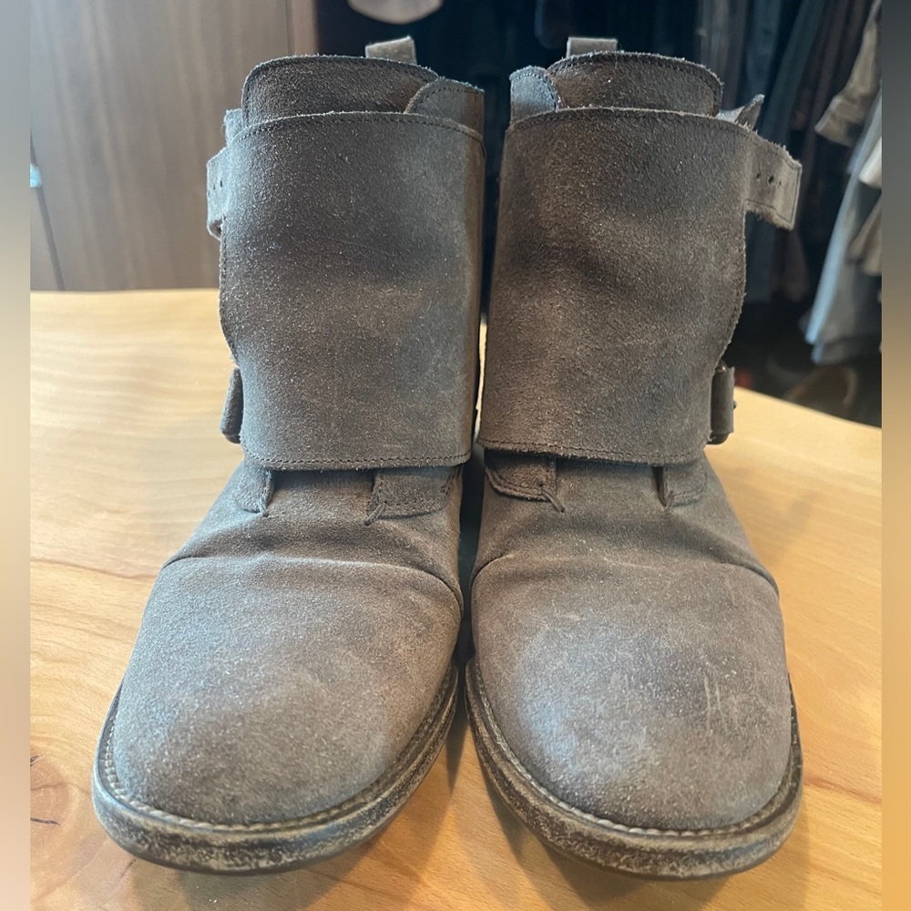 Sartore suede booties